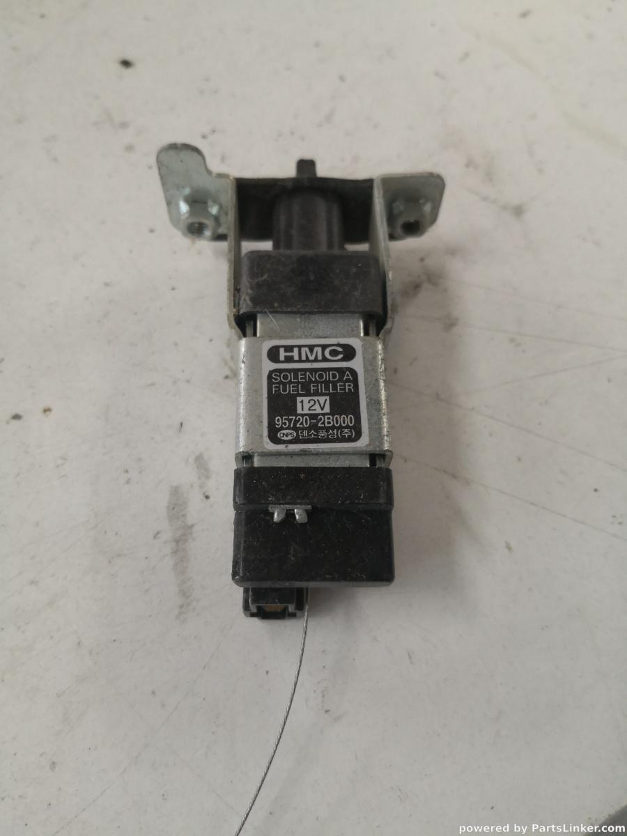 Motoras deschidere rezervor HYUNDAI SANTA FE II (CM) [ 2005 - 2012 ] OEM 957202b000