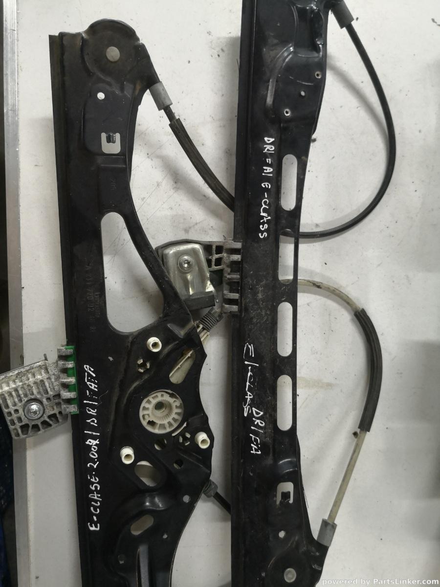 Macara geam electric dreapta fata MERCEDES-BENZ E-CLASS (W211) [ 2002 - 2009 ] OEM A2117200246