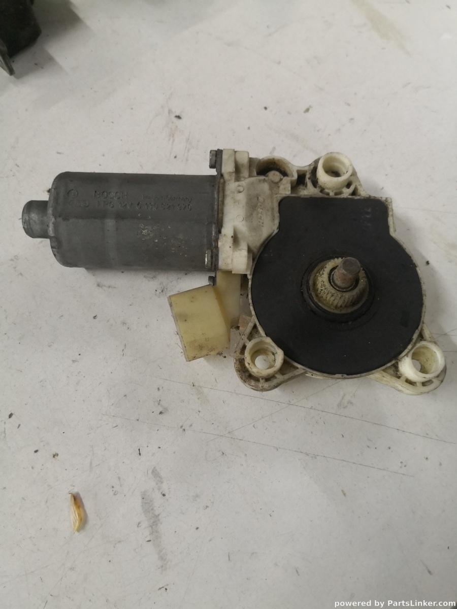 Motoras macara geam stanga fata MERCEDES-BENZ E-CLASS (W211) [ 2002 - 2009 ] OEM 0130821970