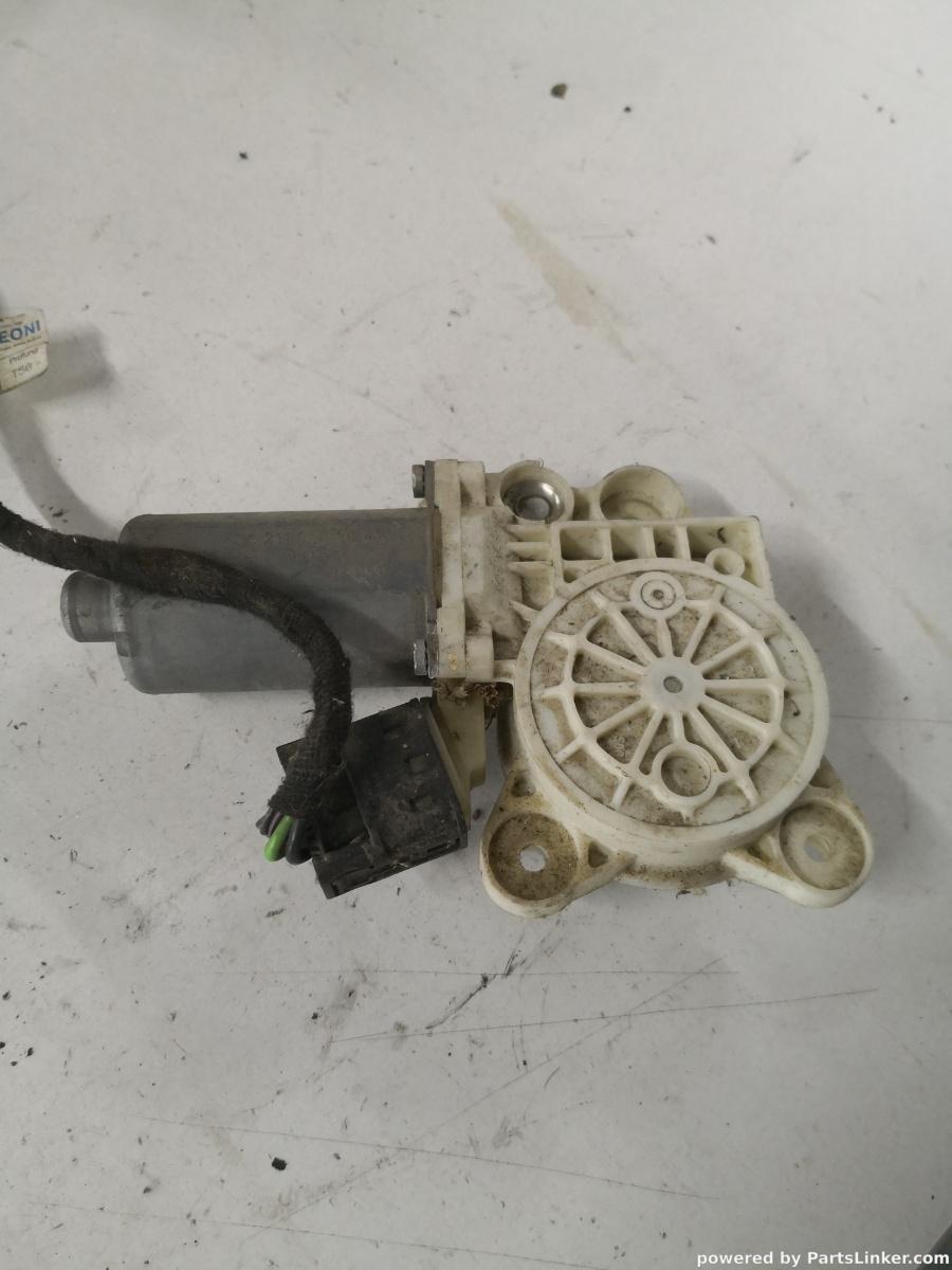 Motoras macara geam dreapta fata MERCEDES-BENZ E-CLASS (W211) [ 2002 - 2009 ] OEM 0130821971