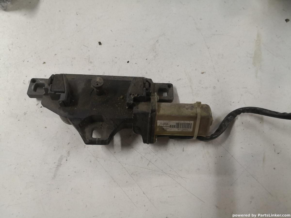 Motoras deschidere portbagaj BMW 5 V Touring (E61) [ 2004 - 2010 ] OEM 7129931
