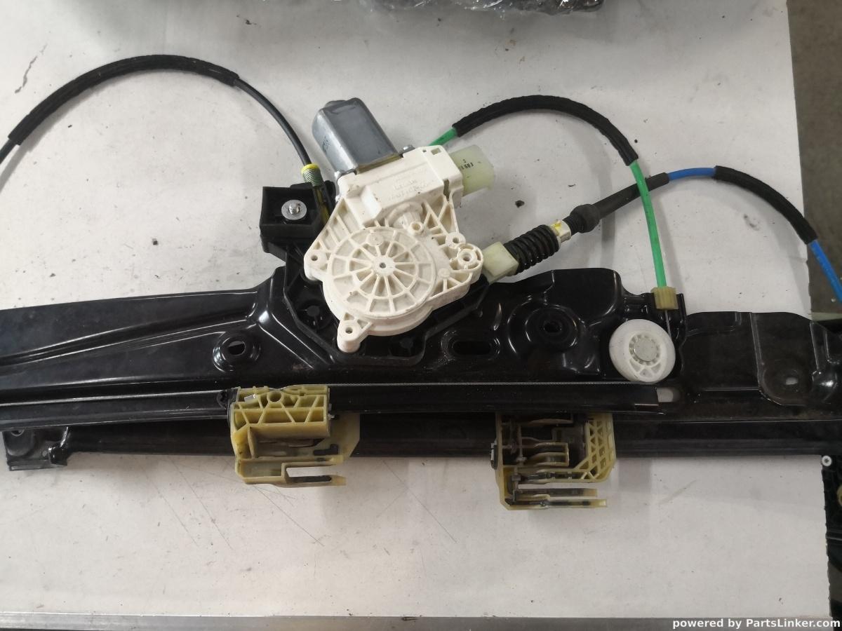 Macara geam electric dreapta spate BMW 5 (F10) [ 2009 - 2016 ] OEM 942889
