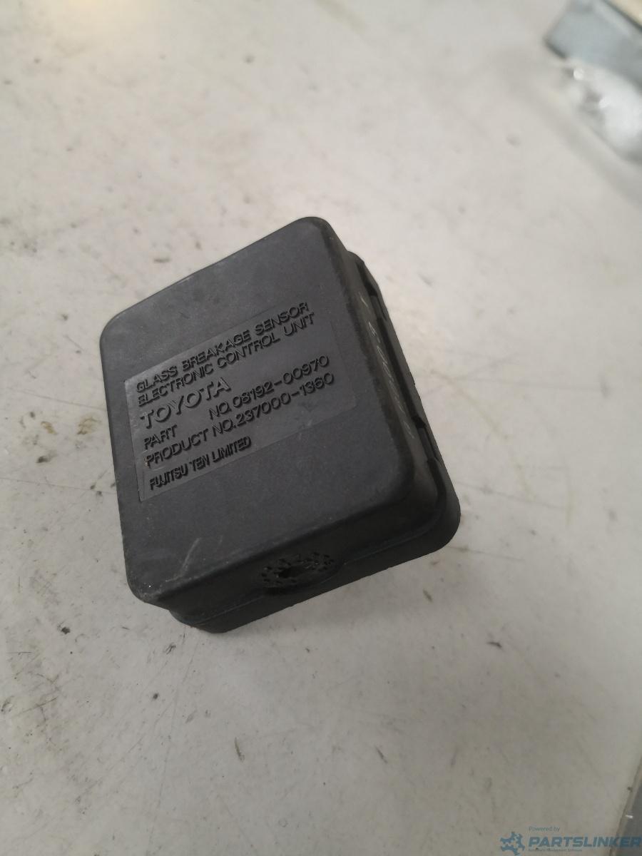 Senzor geam spart TOYOTA LAND CRUISER J90 (_J9_) [ 1995 - > ] OEM 2370001360