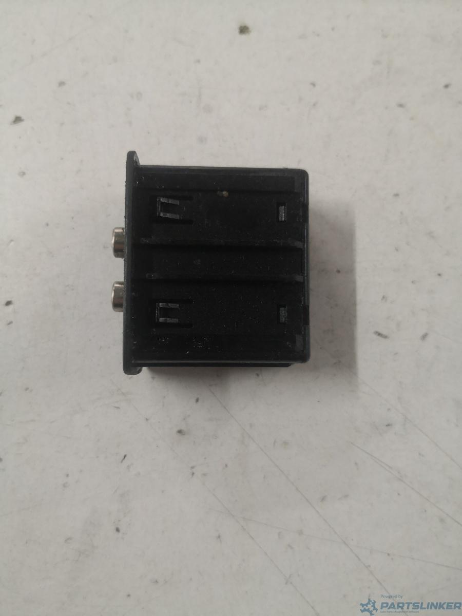 Conector Auxiliar USB RENAULT SCENIC III (JZ0/1_) [ 2008 - > ] OEM 280230005r – foto 2