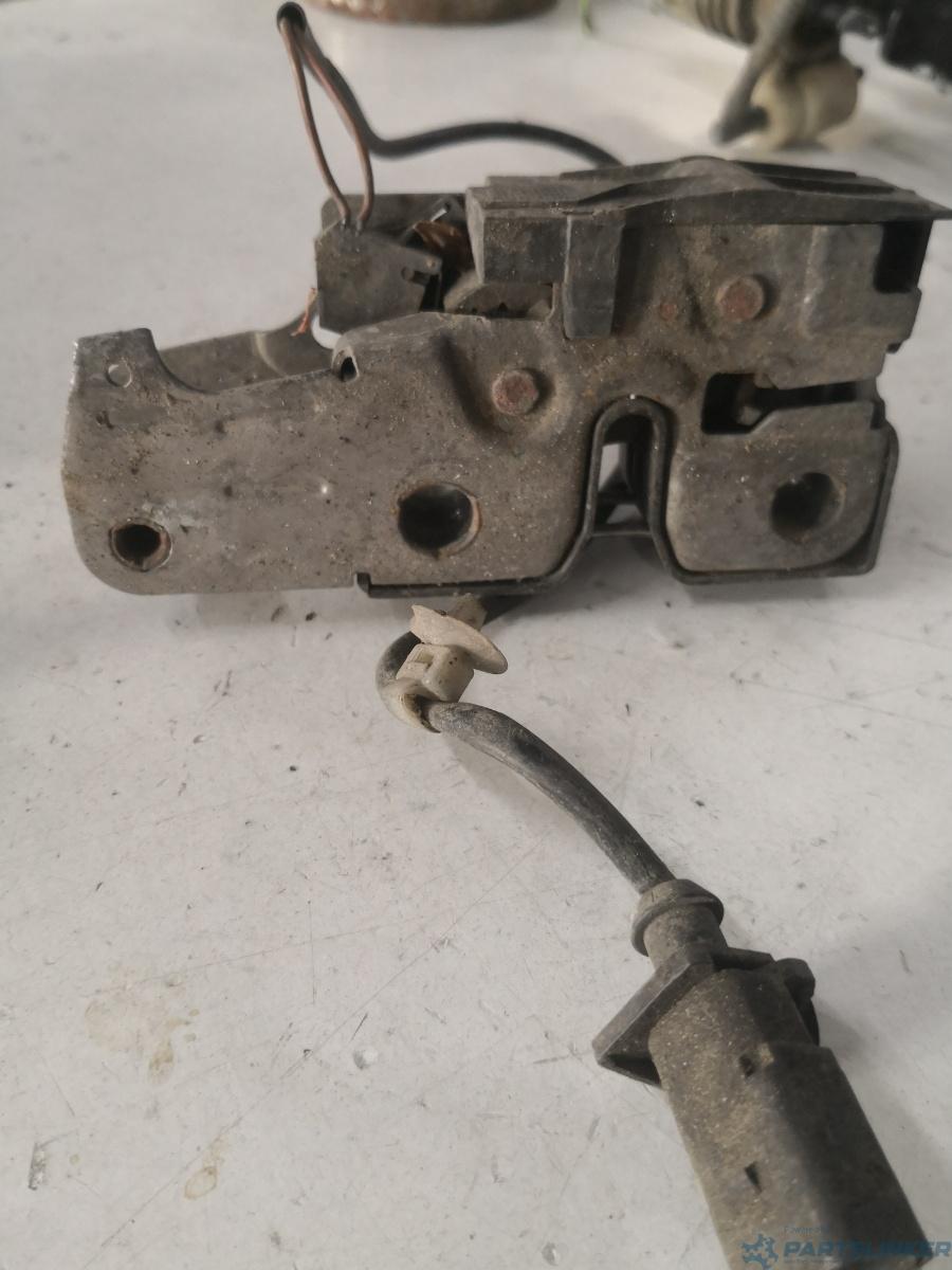 Broasca capota SKODA OCTAVIA II Combi (1Z5) [ 2004 - 2013 ] – foto 2