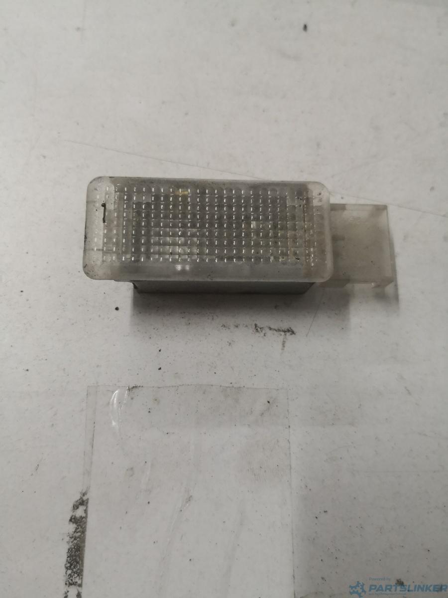 Lampa usa interior  SKODA OCTAVIA II Combi (1Z5) [ 2004 - 2013 ] OEM 6l0947565