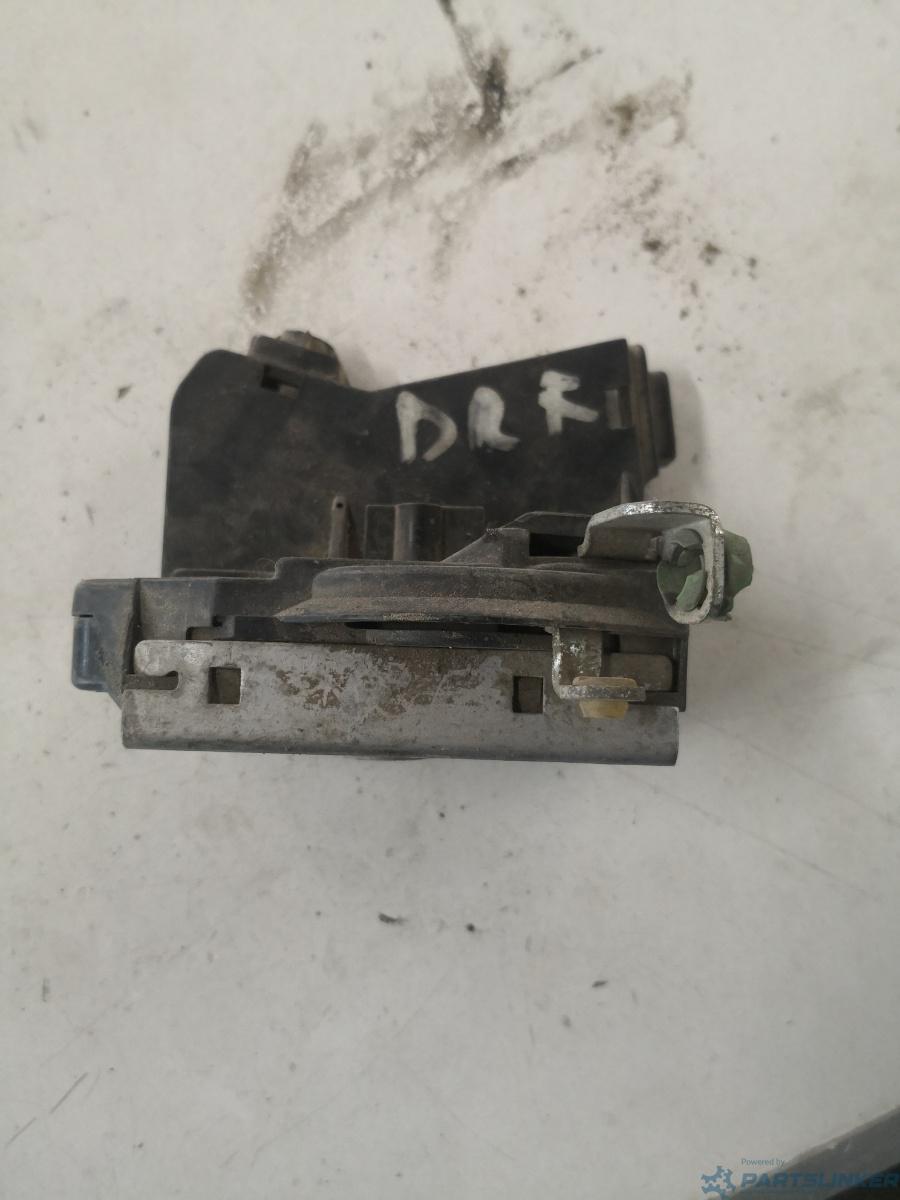 Broasca usa dreapta fata OPEL CORSA C (F08, F68, X01) [ 2000 - 2009 ] OEM 24434882