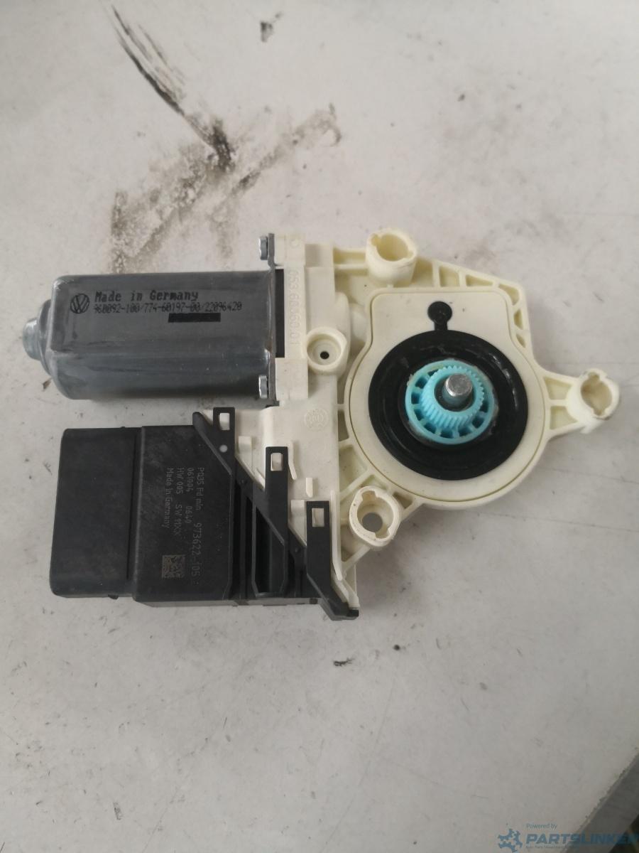 Motoras macara geam dreapta spate VOLKSWAGEN PASSAT (3C2) [ 2005 - 2010 ] OEM 981678112