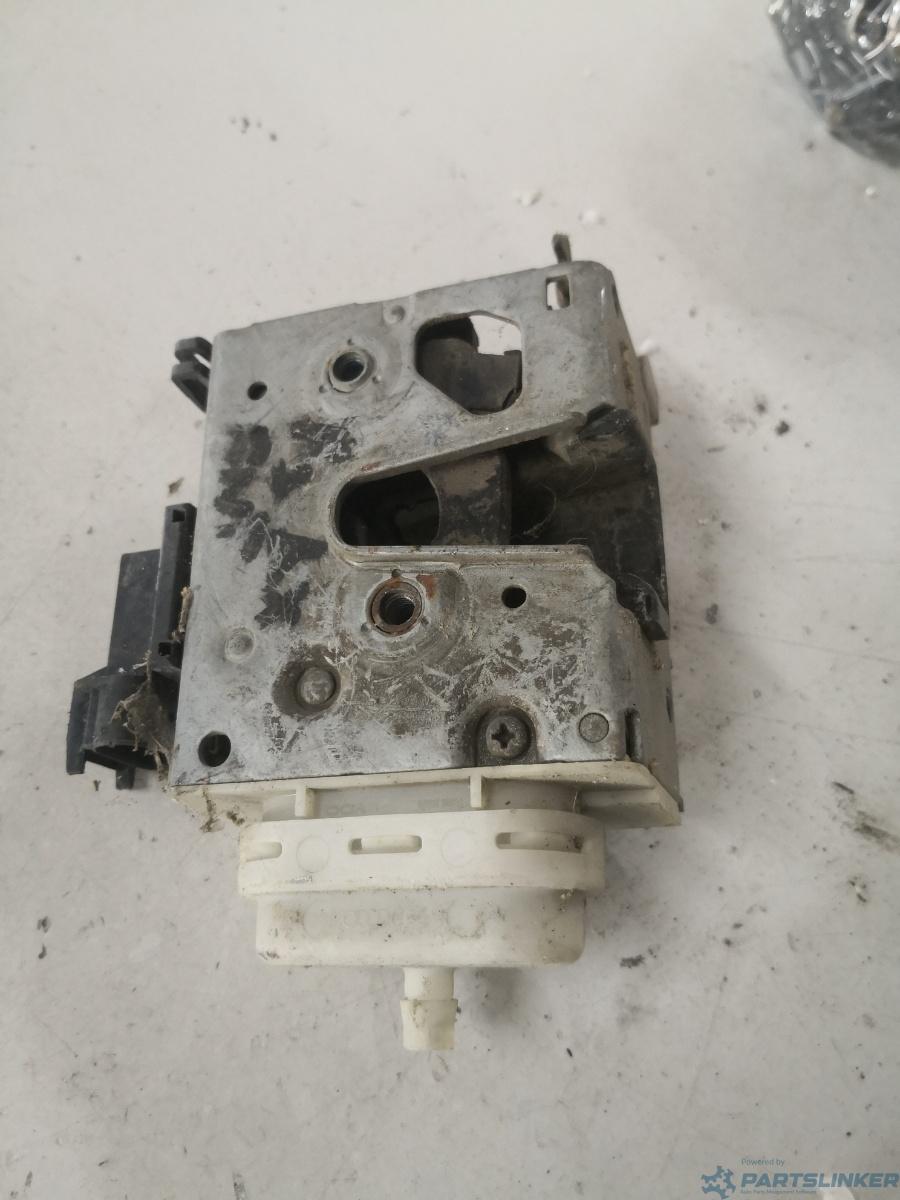 Broasca usa dreapta fata AUDI A3 (8L1) [ 1996 - 2006 ] OEM 8l837016c – foto 2