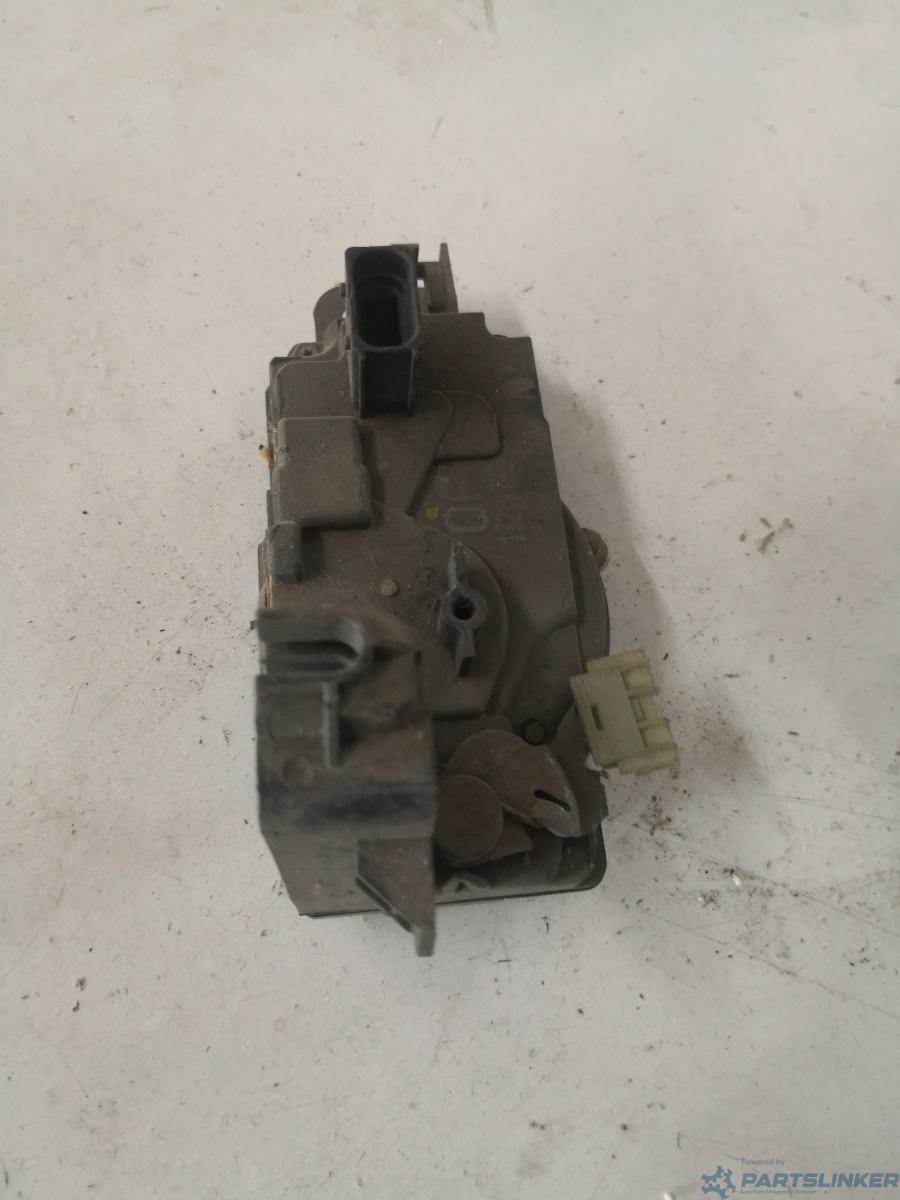 Broasca usa stanga fata OPEL ASTRA H (L48, A04) [ 2004 - 2014 ] OEM 13210748