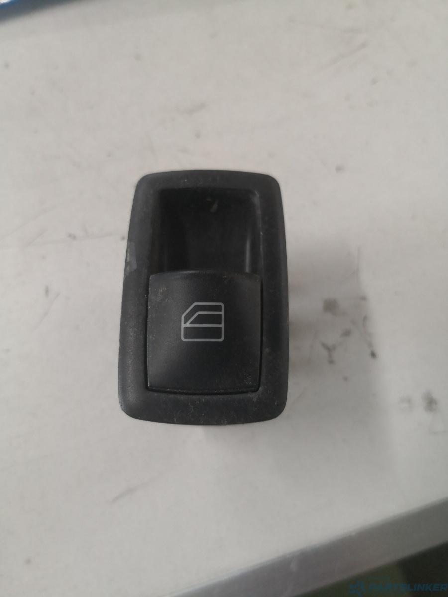 Butoane geamuri electrice dreapta fata MERCEDES-BENZ A-CLASS II W169 2004 - 2012 A2518200510