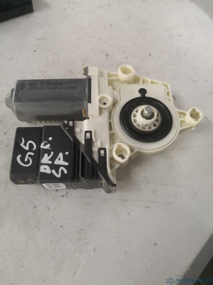 Motoras macara geam dreapta spate VOLKSWAGEN GOLF V (1K1) [ 2003 - 2009 ] OEM 997755101