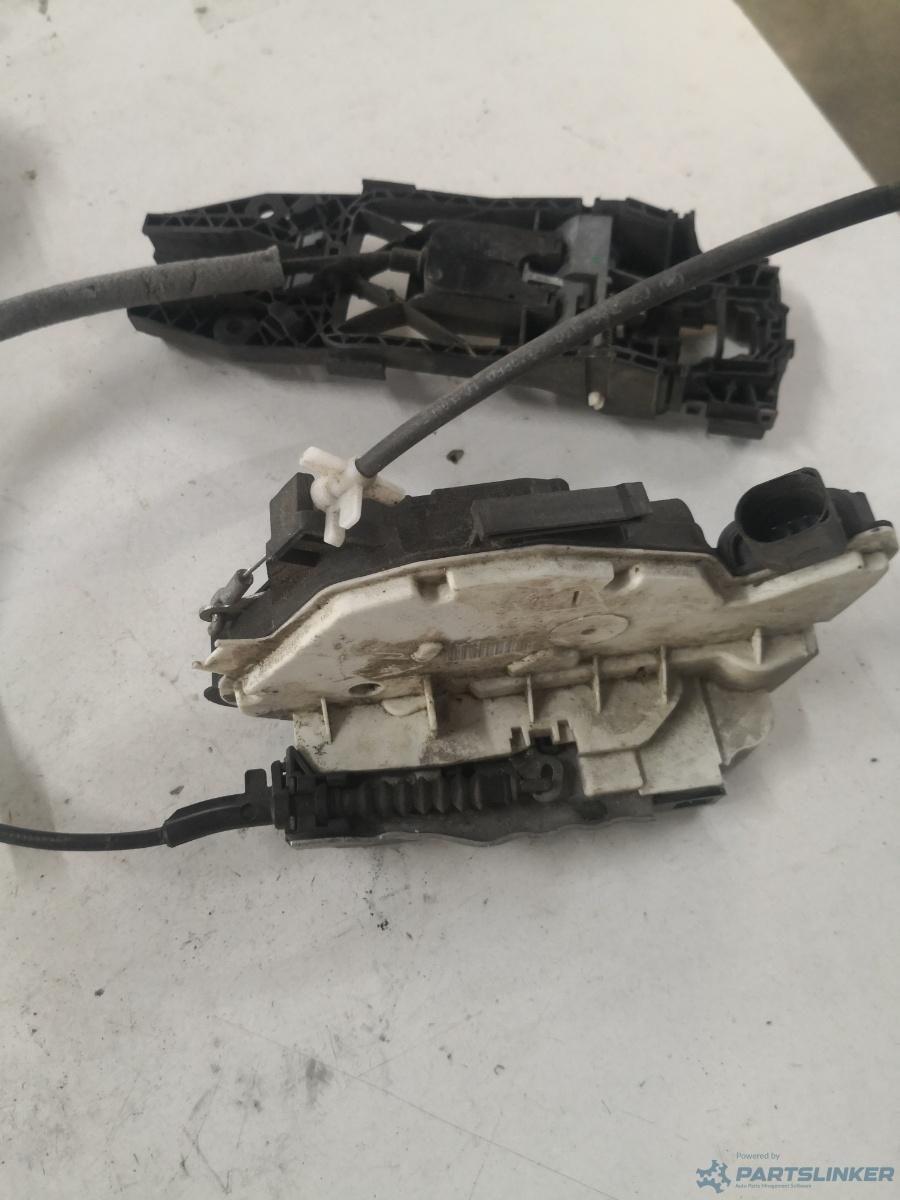Broasca usa stanga fata SKODA SUPERB (3T4) [ 2008 - 2015 ] OEM 5n2837015c