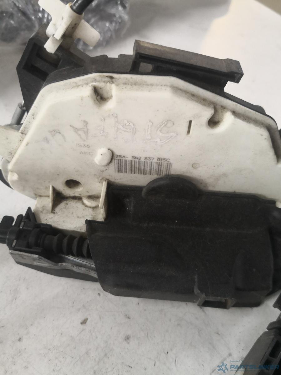 Broasca usa stanga fata SKODA SUPERB (3T4) [ 2008 - 2015 ] OEM 5n2837015C – foto 2