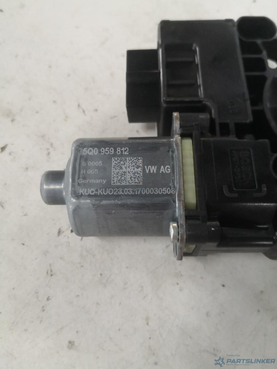 Motoras macara geam dreapta spate AUDI (FAW) A3 III (8VS, 8VM) [ 2014 - > ] OEM 5q0959812 – foto 2