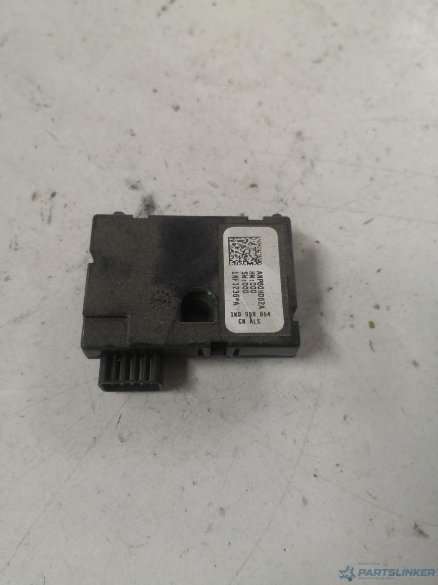 Senzor unghi volan VOLKSWAGEN CADDY (6K9, 9E7, 9E9) [ 2002 - 2009 ] OEM 1k0959654