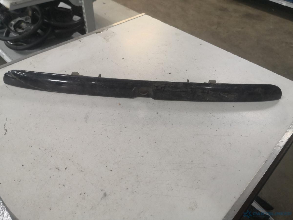 Ornament portbagaj  AUDI A4 II (8E2, B6) [ 2000 - 2005 ] OEM 8d9943021 – foto 2