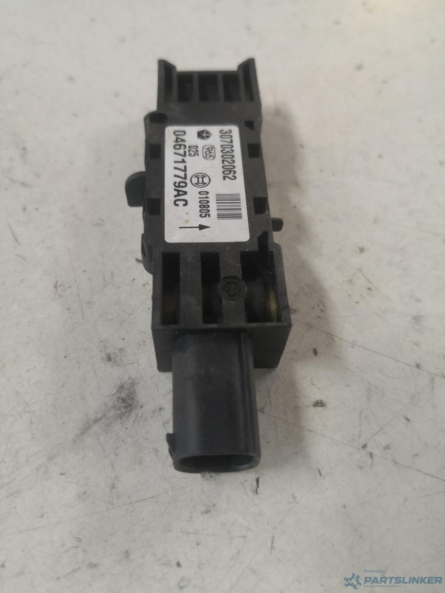 Senzor impact airbag JEEP GRAND CHEROKEE I (ZJ, ZG) [ 1991 - 1999 ] OEM 04671779ac – foto 2