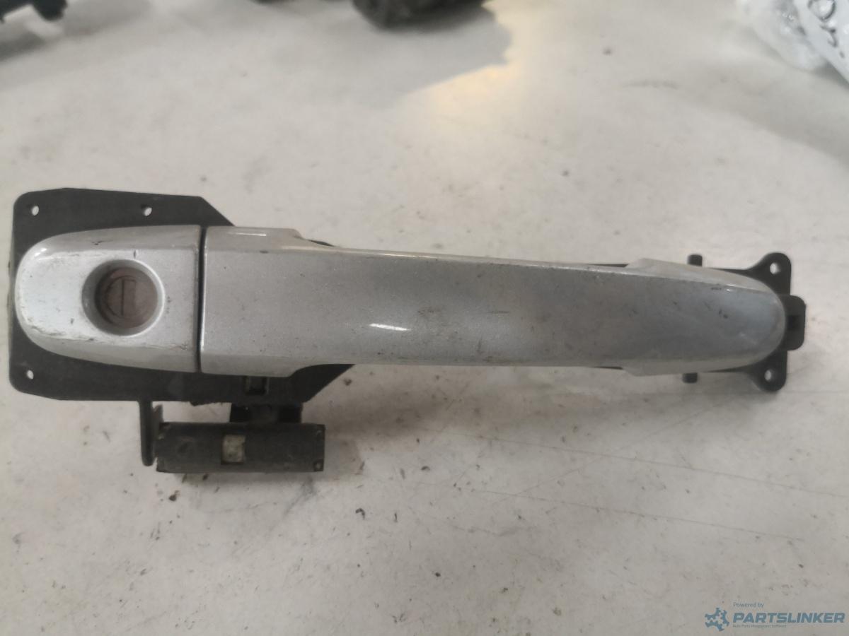 Maner usa stanga fata TOYOTA COROLLA Verso (_E12_) [ 2001 - 2004 ]