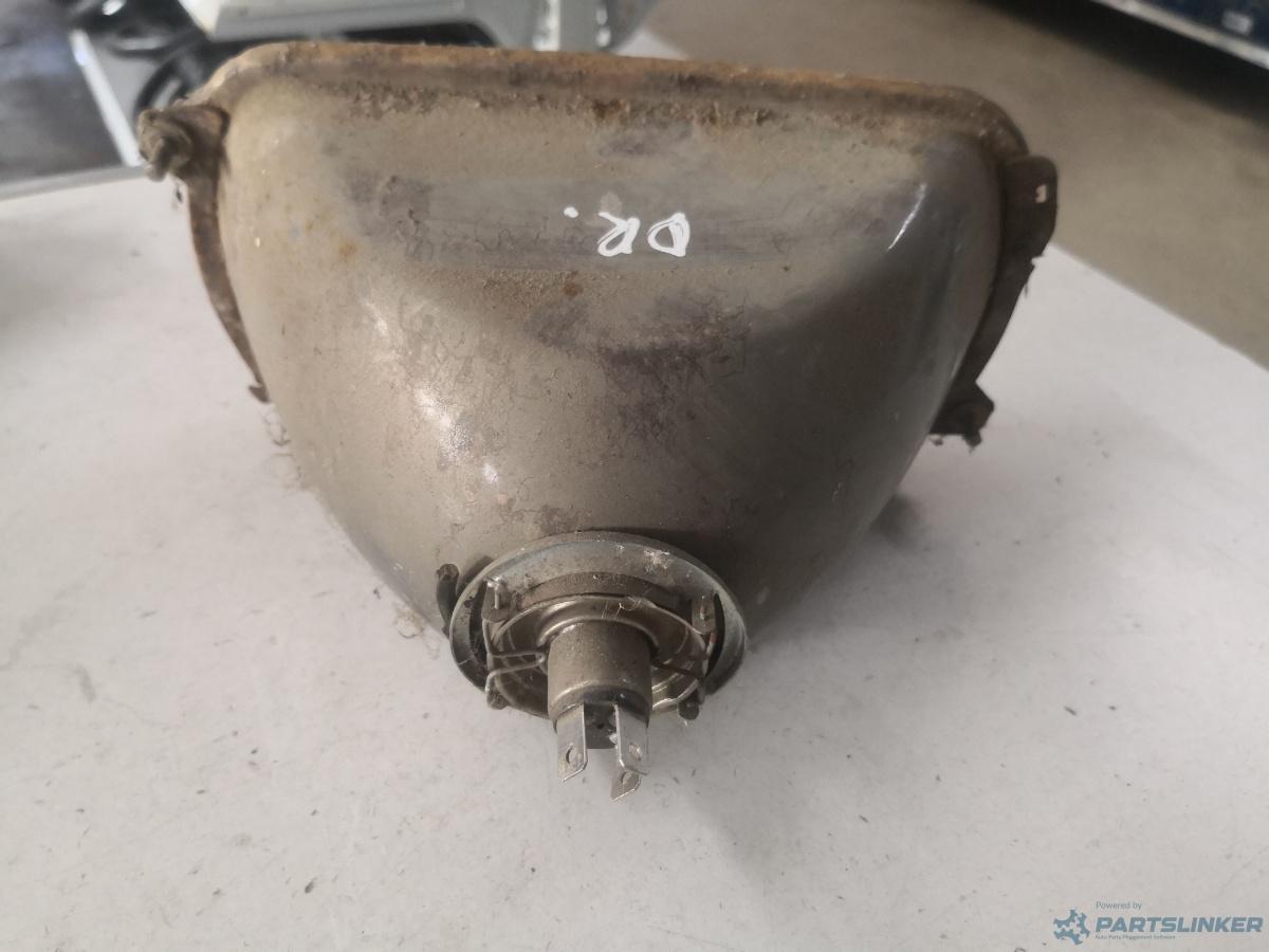 Far dreapta DACIA 1300 [ 1972 - 1983 ] – foto 2