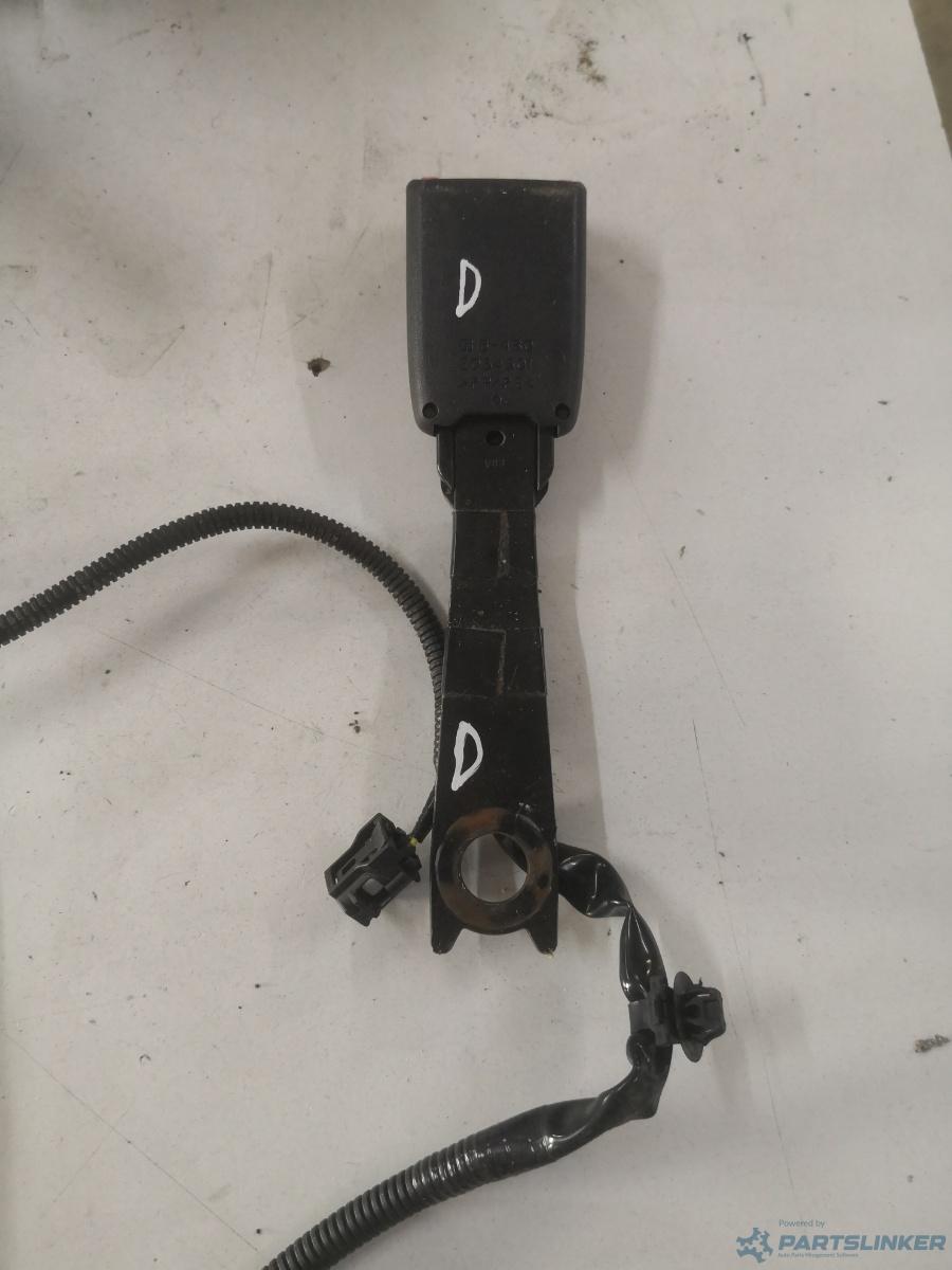 Pretensionare  dreapta fata TOYOTA RAV 4 III (_A3_) [ 2005 - 2013 ]