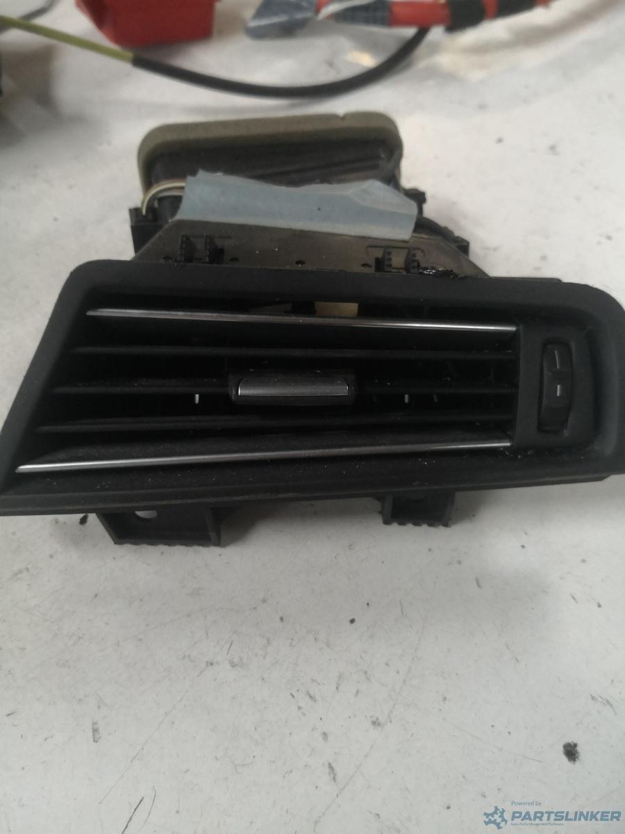 Guri ventilatie dreapta fata BMW 5 (F10) [ 2009 - 2016 ] OEM 9166884
