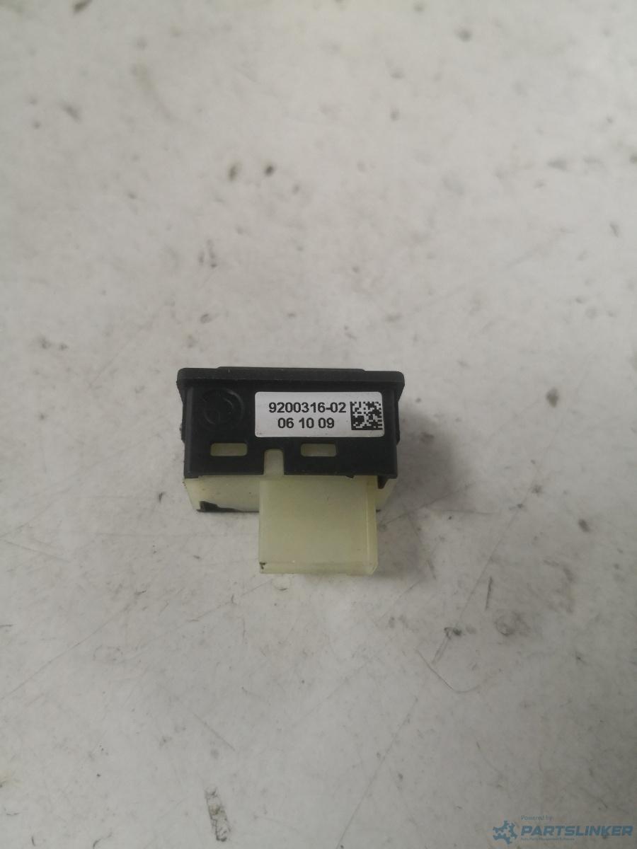 Buton deschidere portbagaj  BMW 5 (F10) [ 2009 - 2016 ] OEM 920031602 – foto 2