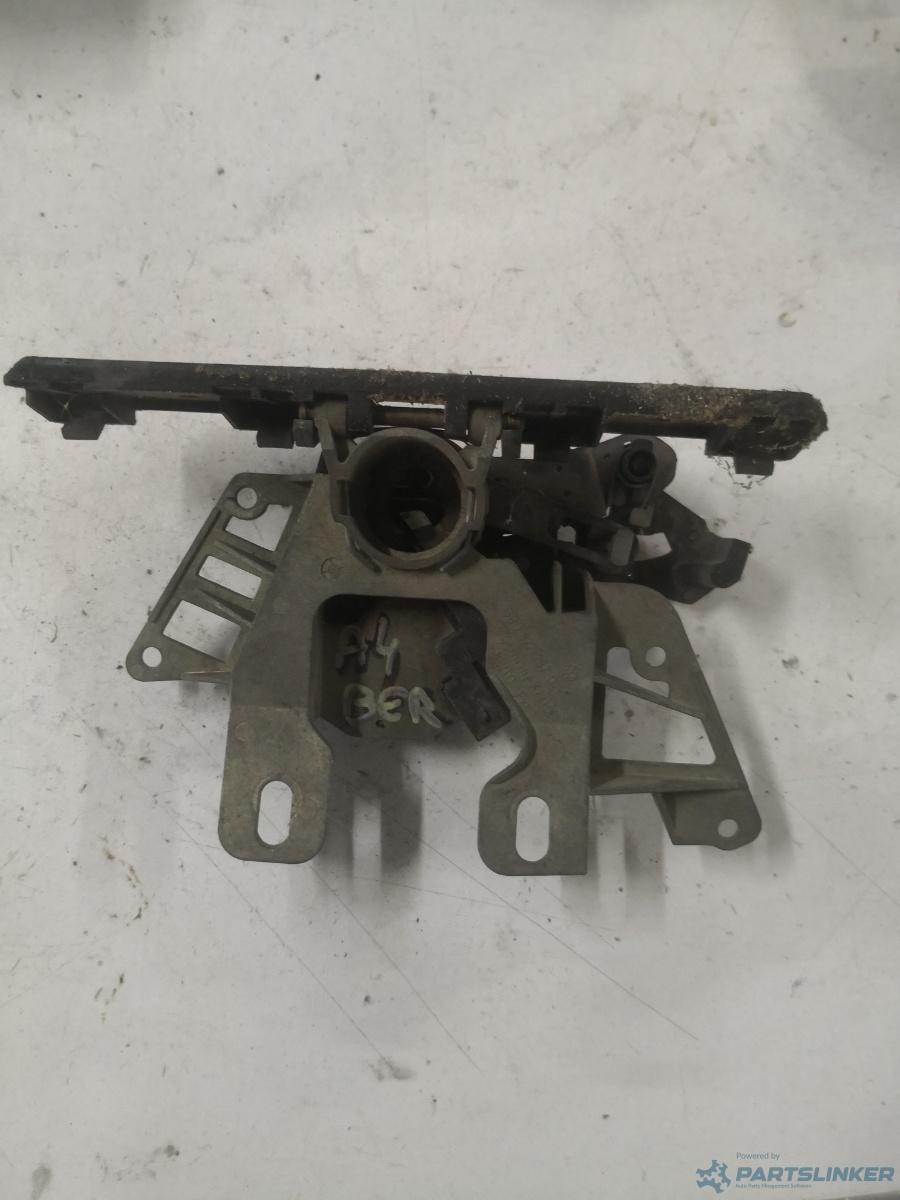 Broasca haion AUDI A4 II Avant (8E5, B6) [ 2000 - 2005 ] OEM 3b0827297