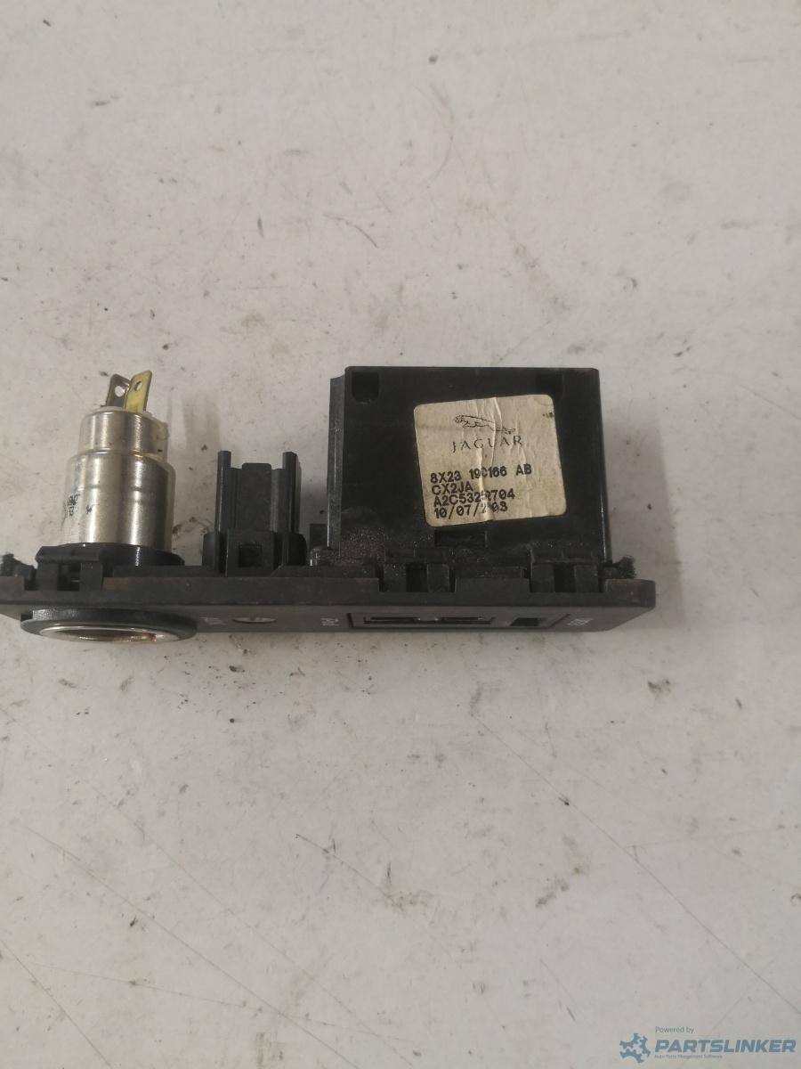 USB  JAGUAR XF (CC9_, X250) [ 2008 - 2015 ] OEM 8x2319c166ab – foto 2