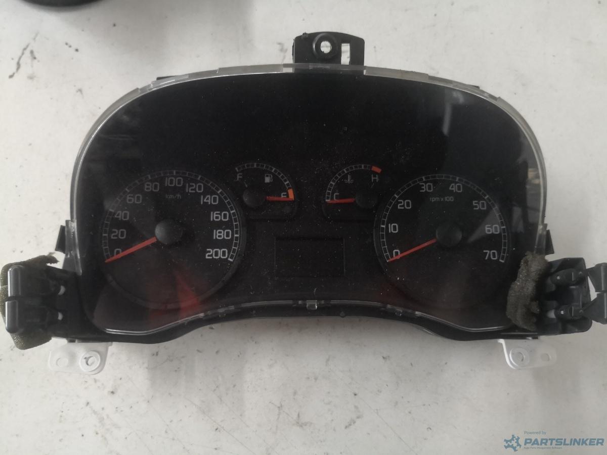 Ceasuri bord FIAT PUNTO (188_) [ 1999 - 2012 ] OEM 46833368