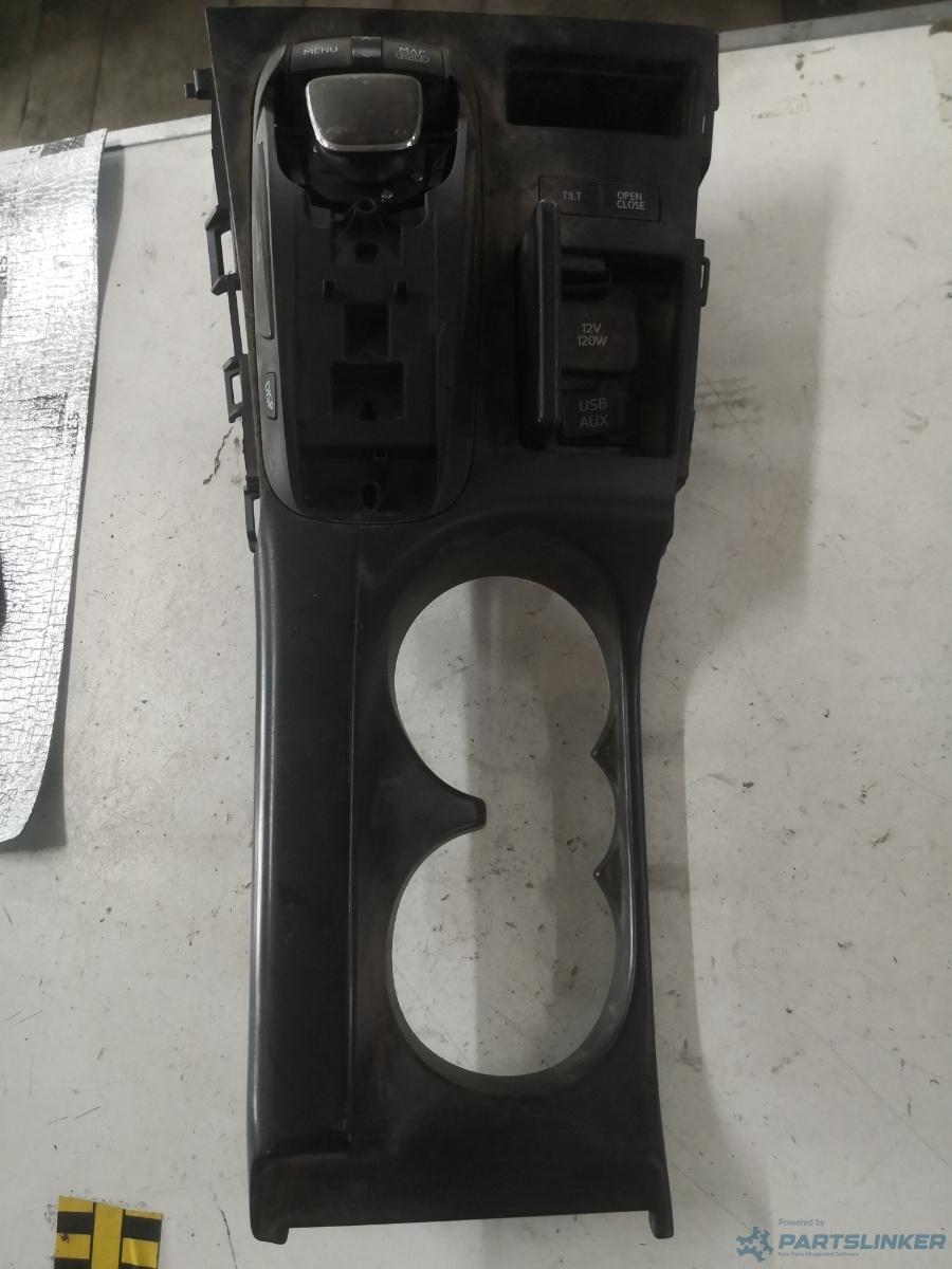 Consola centrala LEXUS CT (ZWA10_) [ 2010 - > ] OEM 5882178010