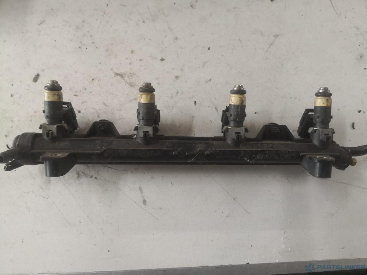 Rampa injectoare VOLKSWAGEN GOLF V (1K1) [ 2003 - 2009 ] 16V (BCA) 55KW|75HP OEM 036133320
