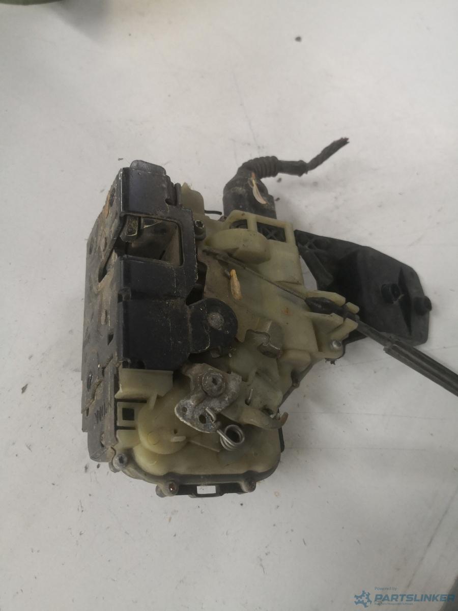 Broasca usa dreapta fata SKODA SUPERB (3U4) [ 2001 - 2008 ] OEM 3b1837016ad – foto 2