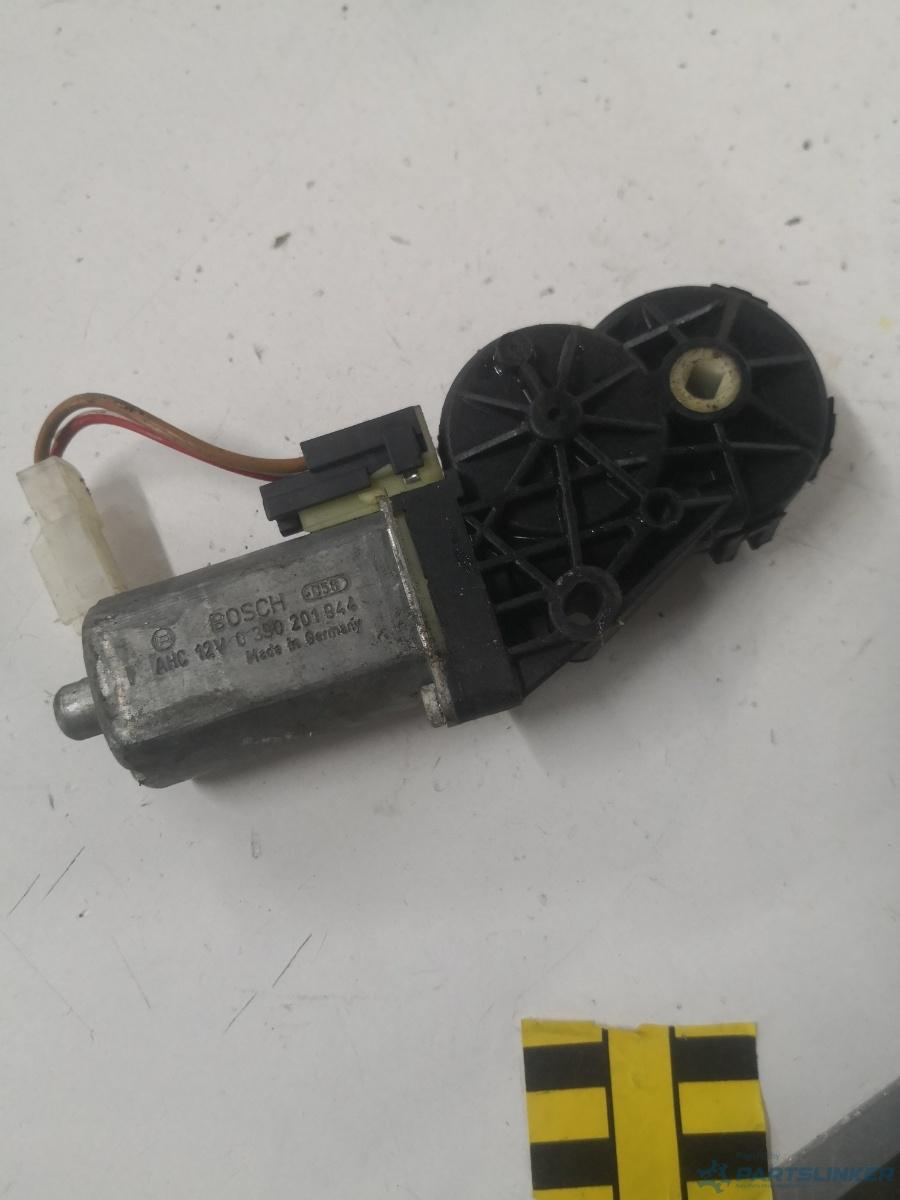 Motoras haion BMW 3 IV (E46) [ 1998 - 2005 ] OEM 0390201944