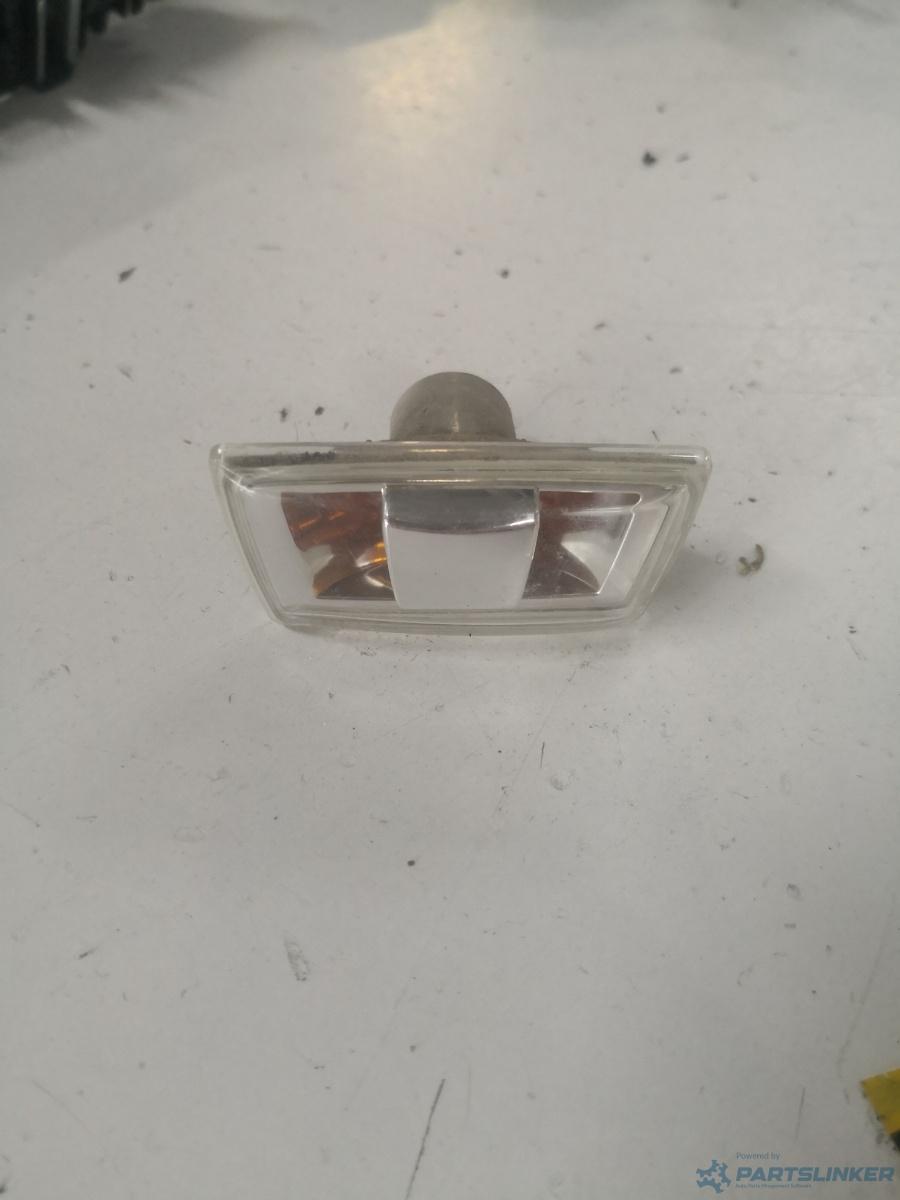 Semnalizare  dreapta fata OPEL ZAFIRA B (A05) [ 2005 - 2015 ] OEM 13252456