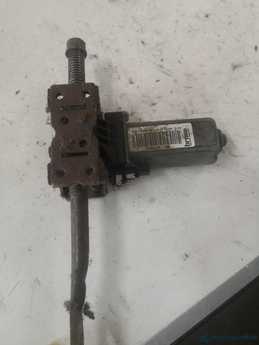 Motoras scaun miscare fata/spate stanga fata JEEP GRAND CHEROKEE IV (WK, WK2) [ 2010 - > ] OEM 920428100