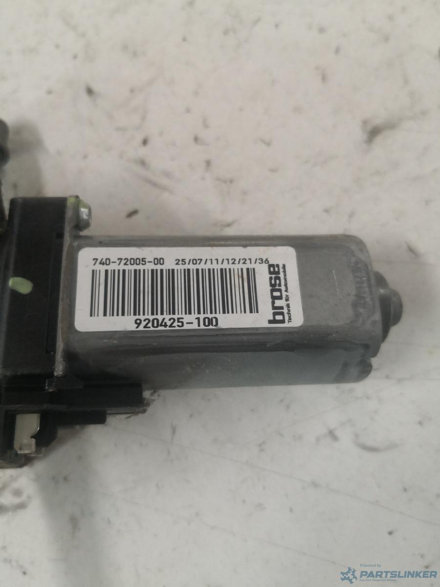 Motoras scaun miscare fata/spate dreapta fata JEEP GRAND CHEROKEE IV (WK, WK2) [ 2010 - > ] OEM 920425100 – foto 2