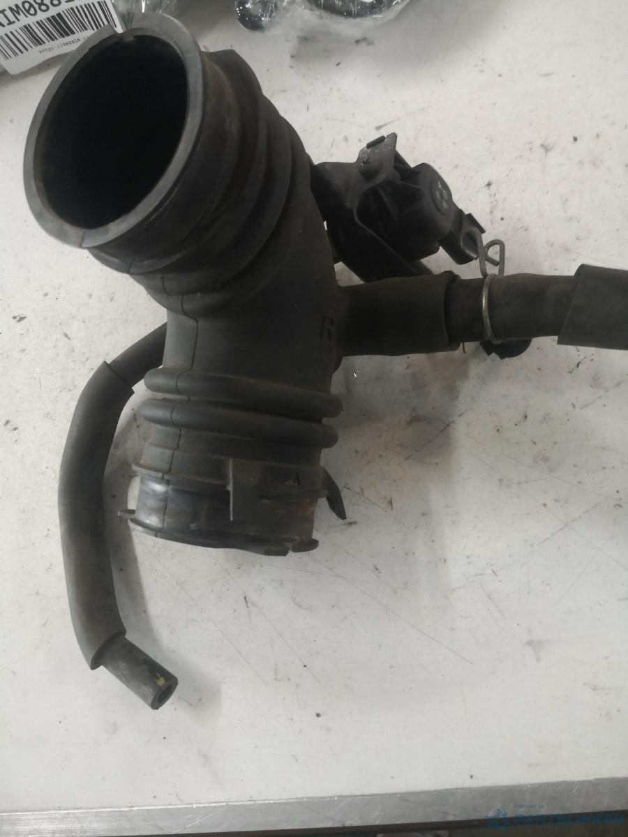 Furtun turbo TOYOTA YARIS (_P9_) 1.4 i [ 2005 - > ] – foto 2