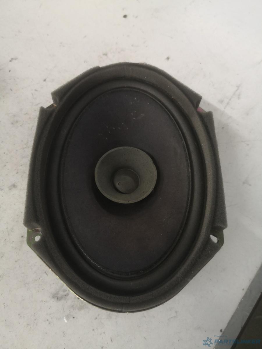 Boxa auto stanga spate MAZDA 3 2005> OEM 3m8118808ca