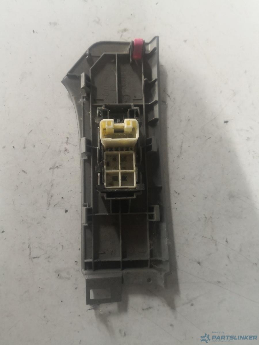 Butoane geamuri electrice dreapta spate TOYOTA YARIS (_P9_) [ 2005 - > ] OEM 742310d090 – foto 2
