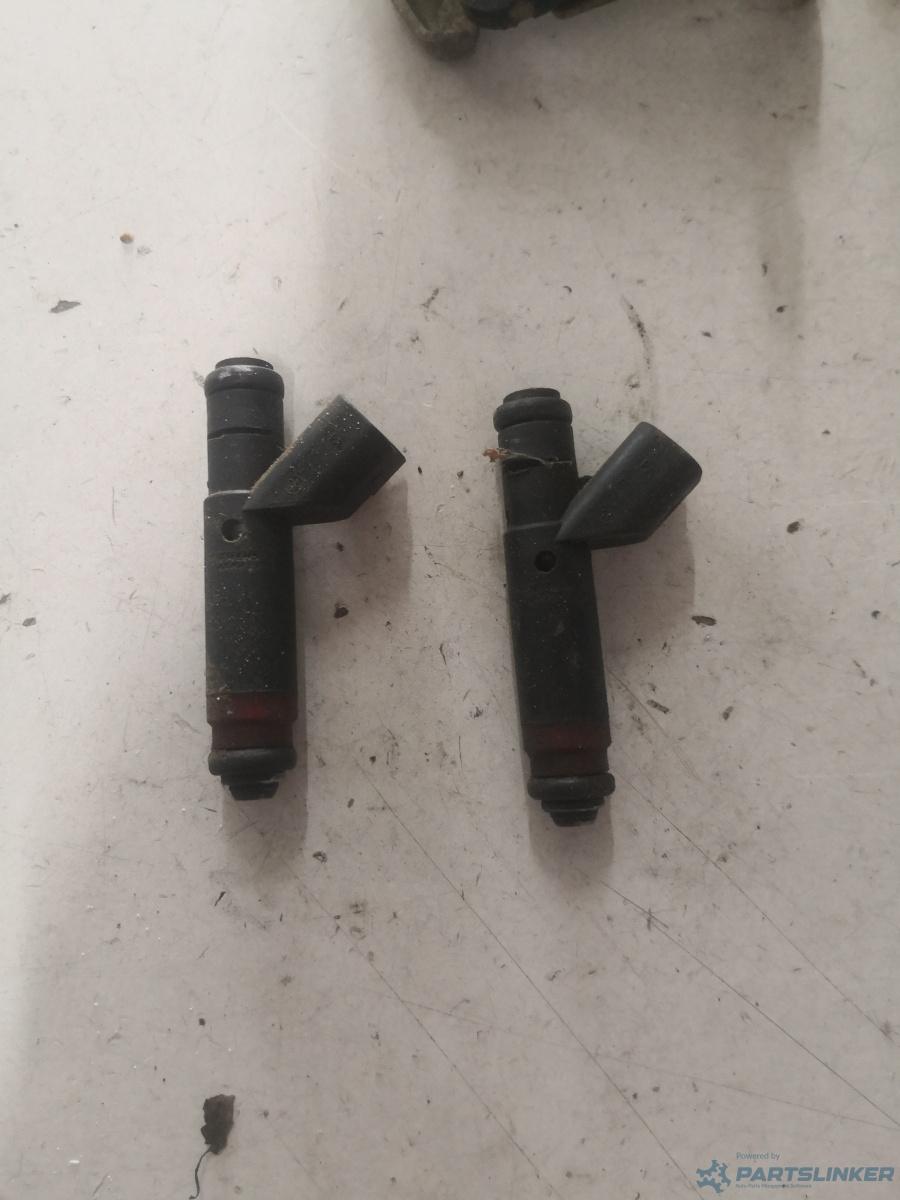 Set injectoare combustibil JEEP GRAND CHEROKEE II WJ, WG 1998 - 2005 V8 4x4 EVA 53032145aa