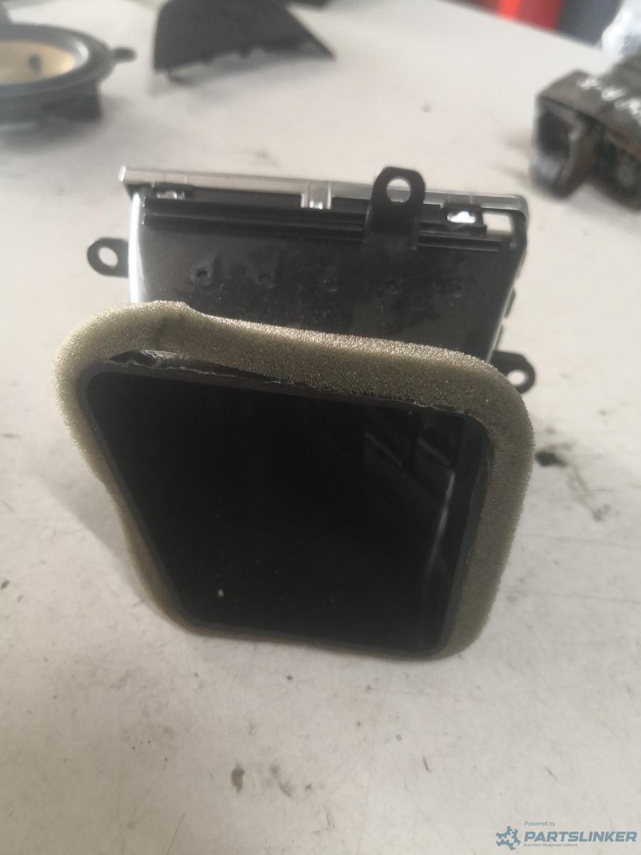 Guri ventilatie dreapta fata AUDI A8 III (4H2, 4H8, 4HC, 4HL) [ 2009 - 2018 ] OEM 4h2820952a – foto 2