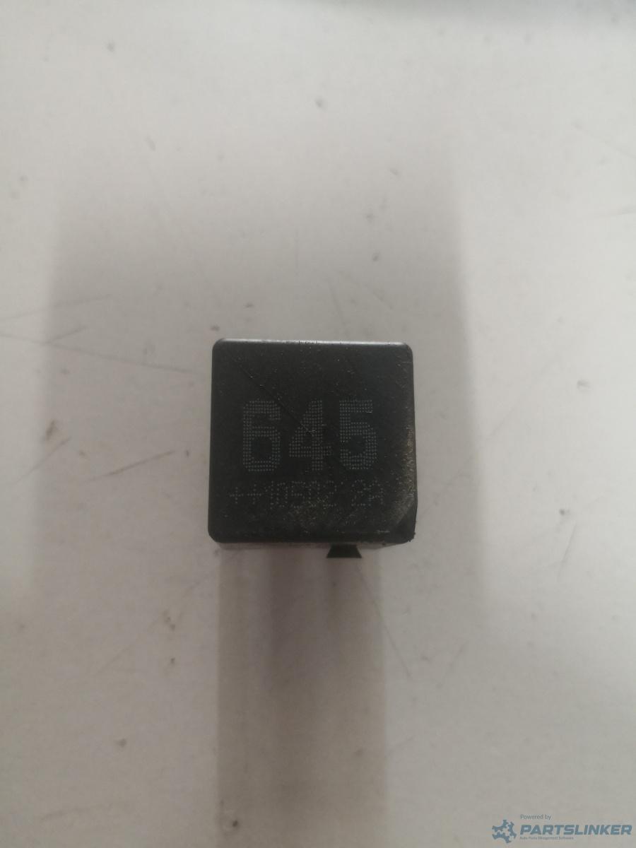 Releu AUDI A8 III (4H2, 4H8, 4HC, 4HL) [ 2009 - 2018 ] OEM 105022a