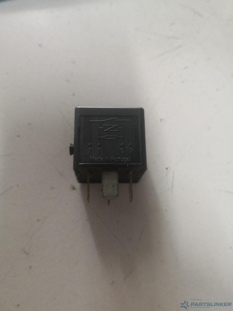 Releu AUDI A8 III (4H2, 4H8, 4HC, 4HL) [ 2009 - 2018 ] OEM 105022a – foto 2