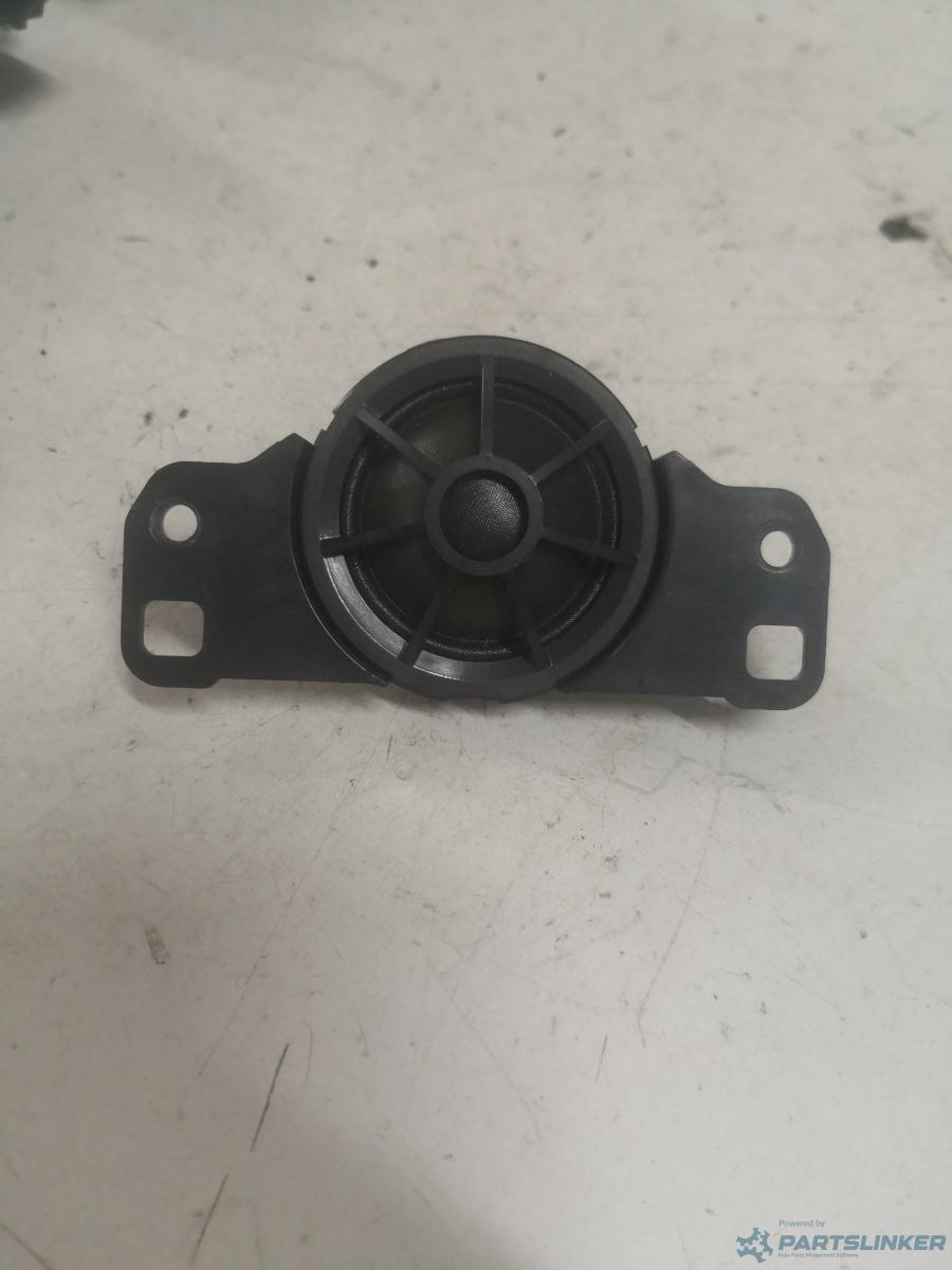 Tweeter  dreapta fata AUDI A8 III (4H2, 4H8, 4HC, 4HL) [ 2009 - 2018 ] OEM 4h0035399