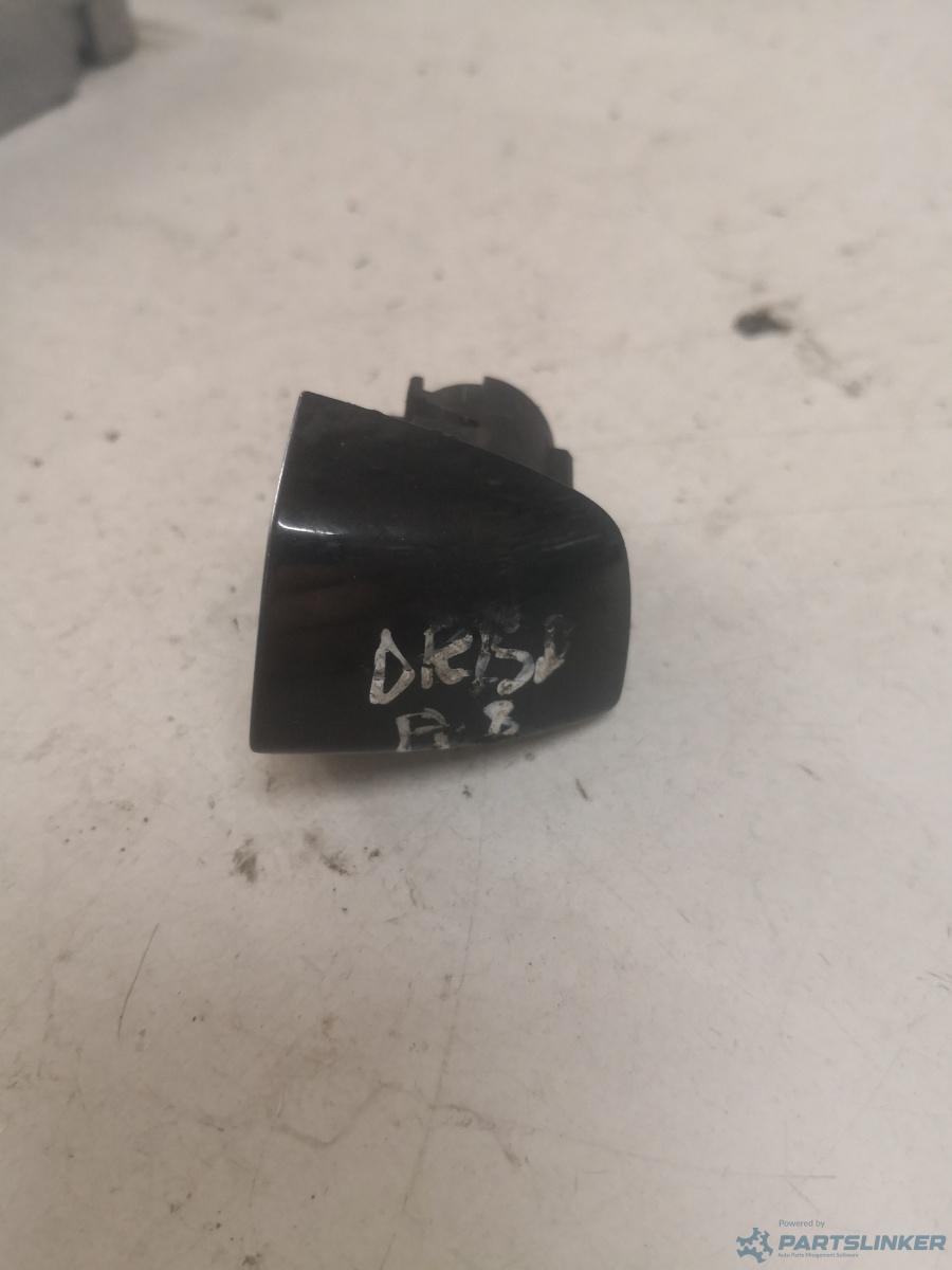 Capac maner  dreapta spate AUDI A8 III (4H2, 4H8, 4HC, 4HL) [ 2009 - 2018 ] OEM 8t0837167a