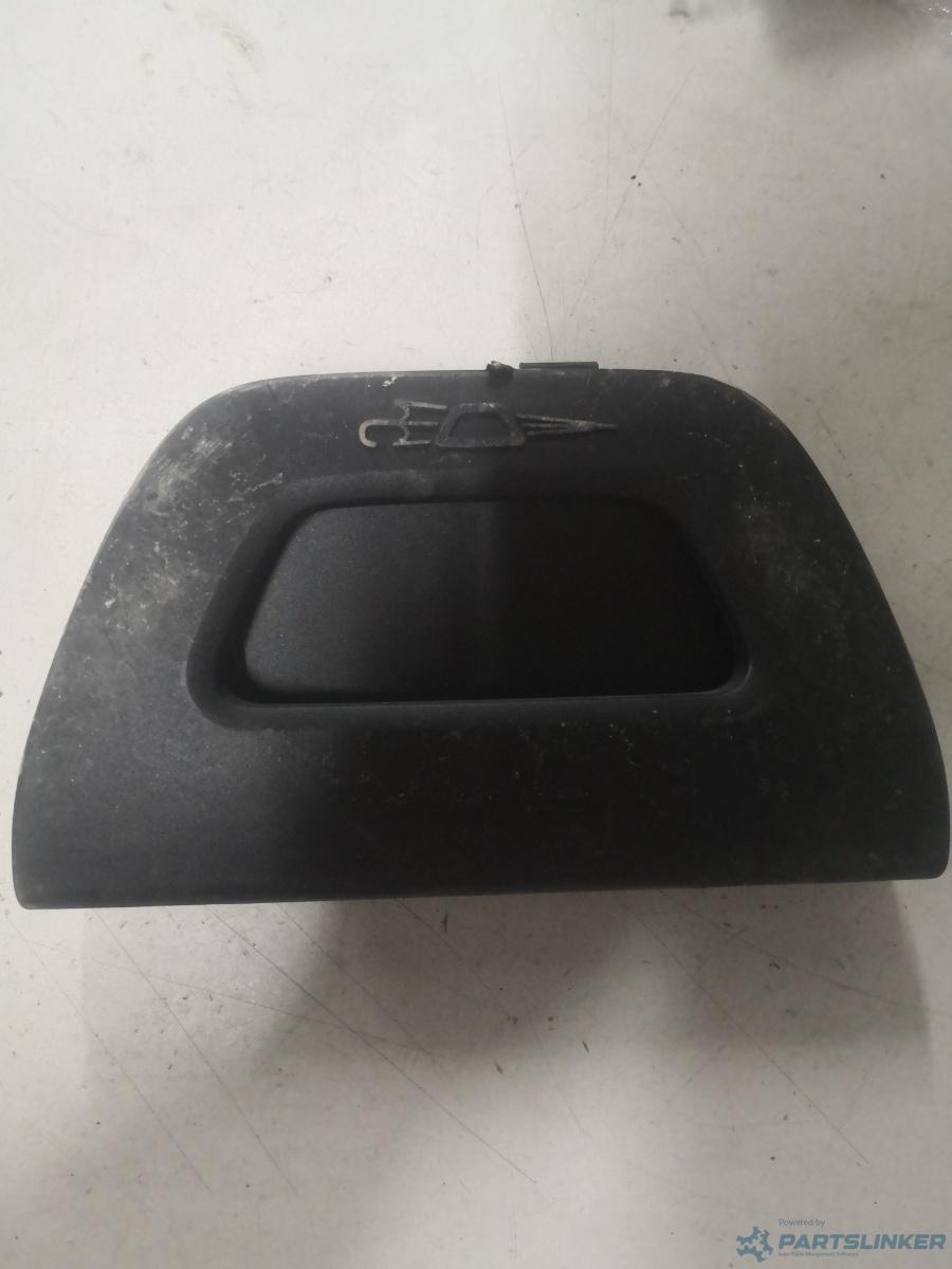 Suport umbrela  AUDI A8 III (4H2, 4H8, 4HC, 4HL) [ 2009 - 2018 ] OEM 4h0860264