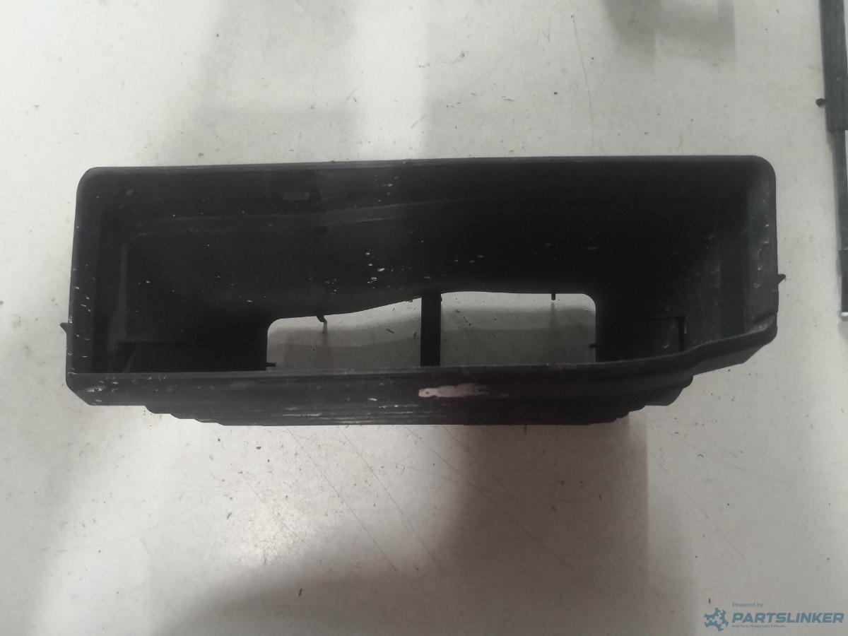 Suport filtru aer AUDI A8 III (4H2, 4H8, 4HC, 4HL) [ 2009 - 2018 ]