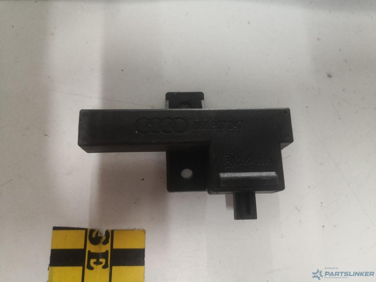 Antena keyless AUDI A8 III (4H2, 4H8, 4HC, 4HL) [ 2009 - 2018 ] OEM 8k0907247