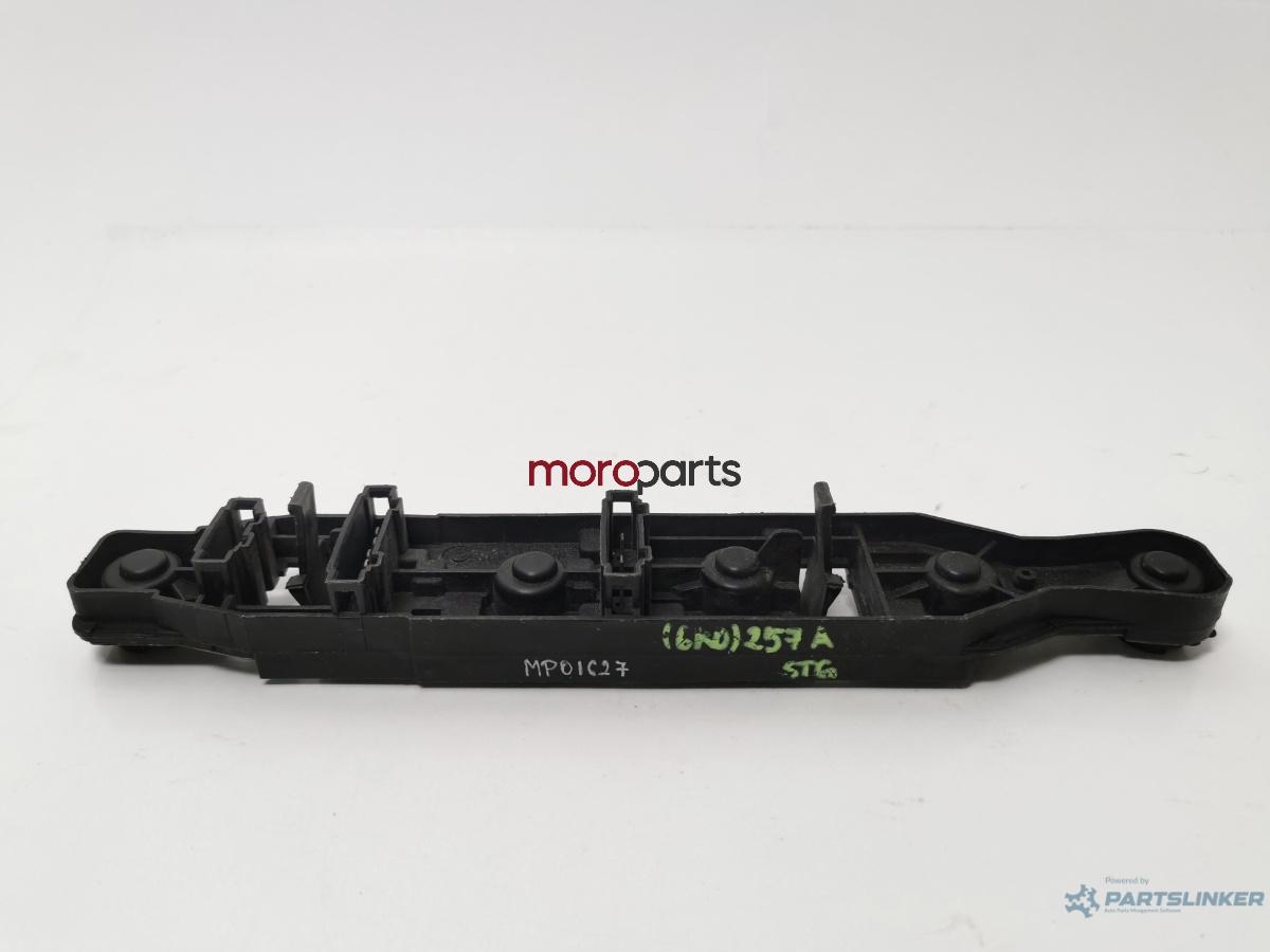 Soclu lampa stop stanga Seat Ibiza 1999-2002 6K0945257A OEM 6K0945257A